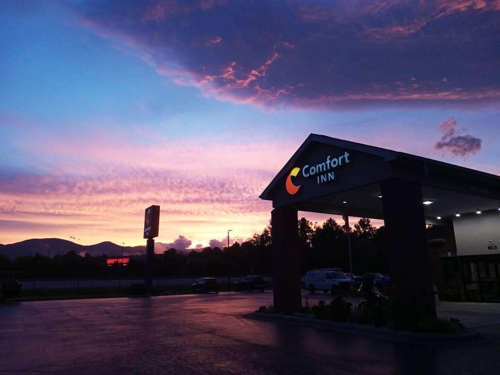 Comfort Inn Near Downtown & Blue Ridge Pkwy Marion Exteriér fotografie