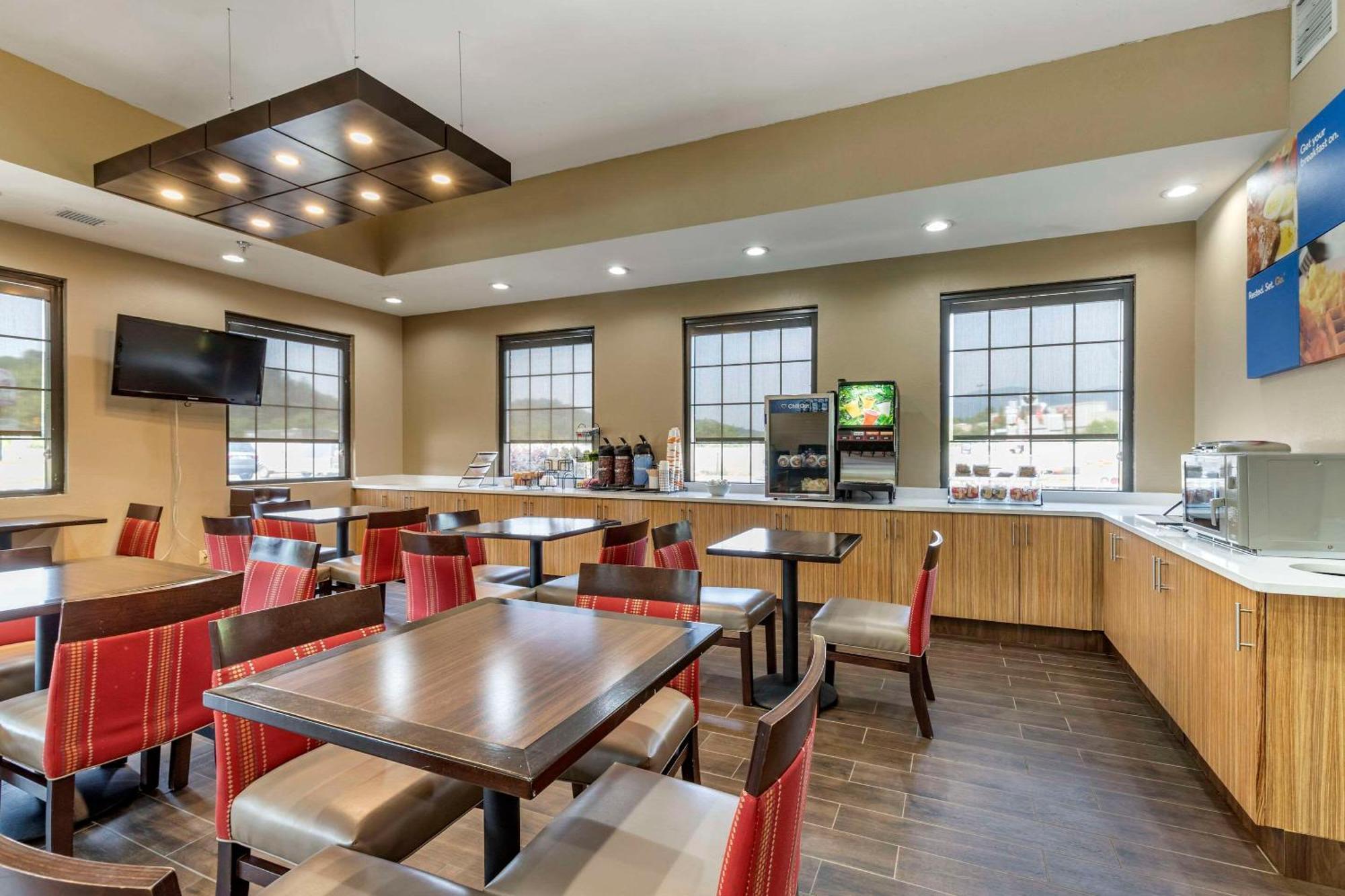 Comfort Inn Near Downtown & Blue Ridge Pkwy Marion Exteriér fotografie